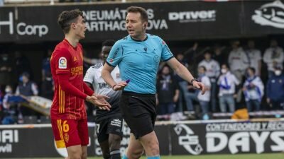 Fútbol | FC Cartagena El montañés López Toca arbitrará el lunes el Cartagena-Ponferradina