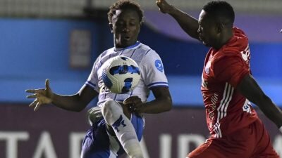 El 9 de octubre pierde la categoría y Católica se detiene en el torneo de fútbol de Ecuador